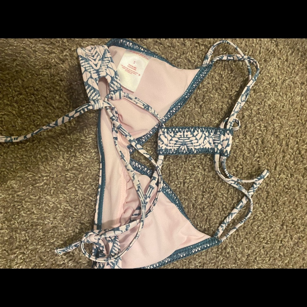 Bikini Tops - Picture 4 of 4